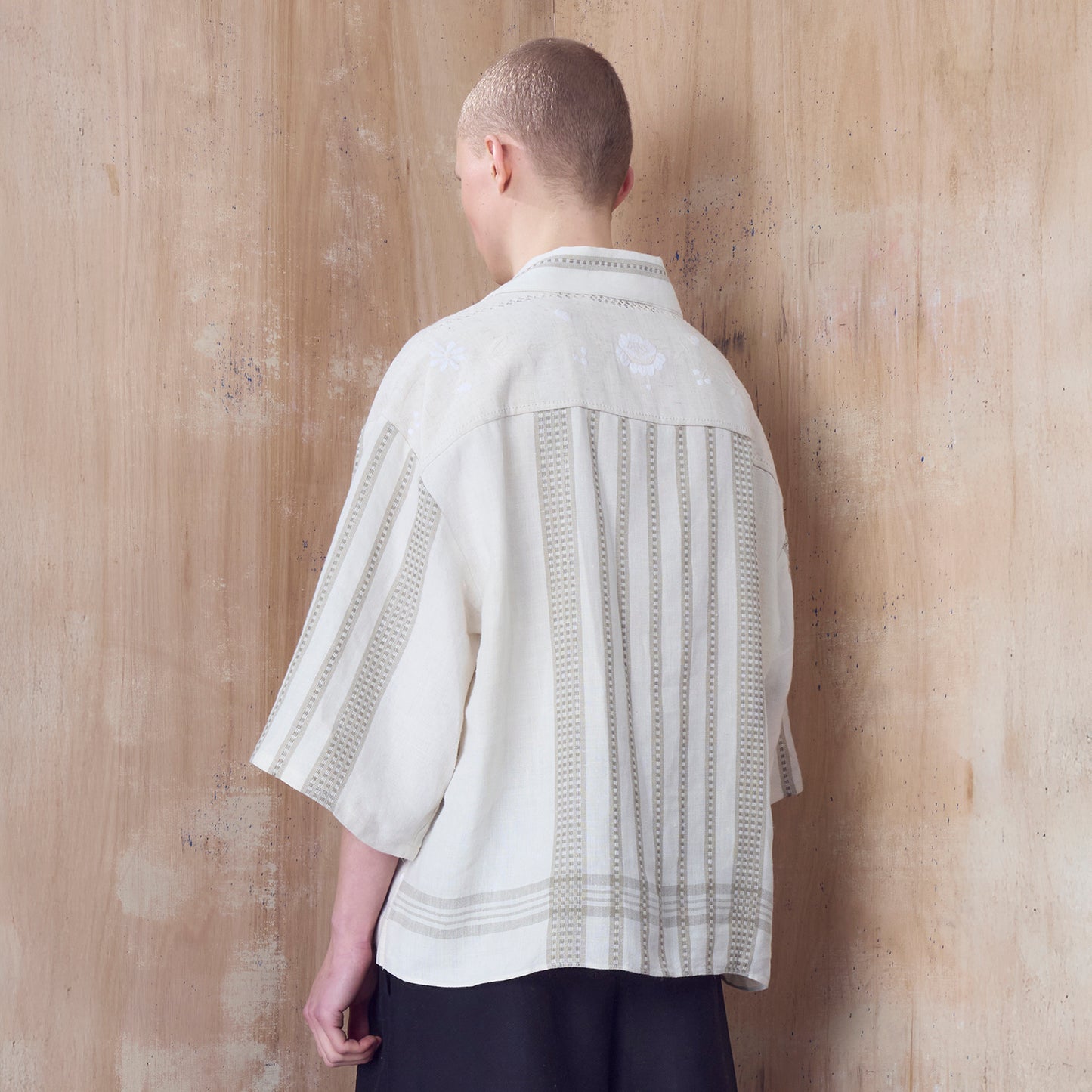 Trellick Shirt in Embroidered Linen